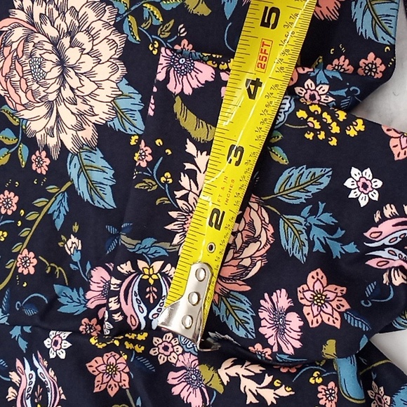 LOFT Floral Riviera Shorts Navy Blue 12 - Picture 11 of 15